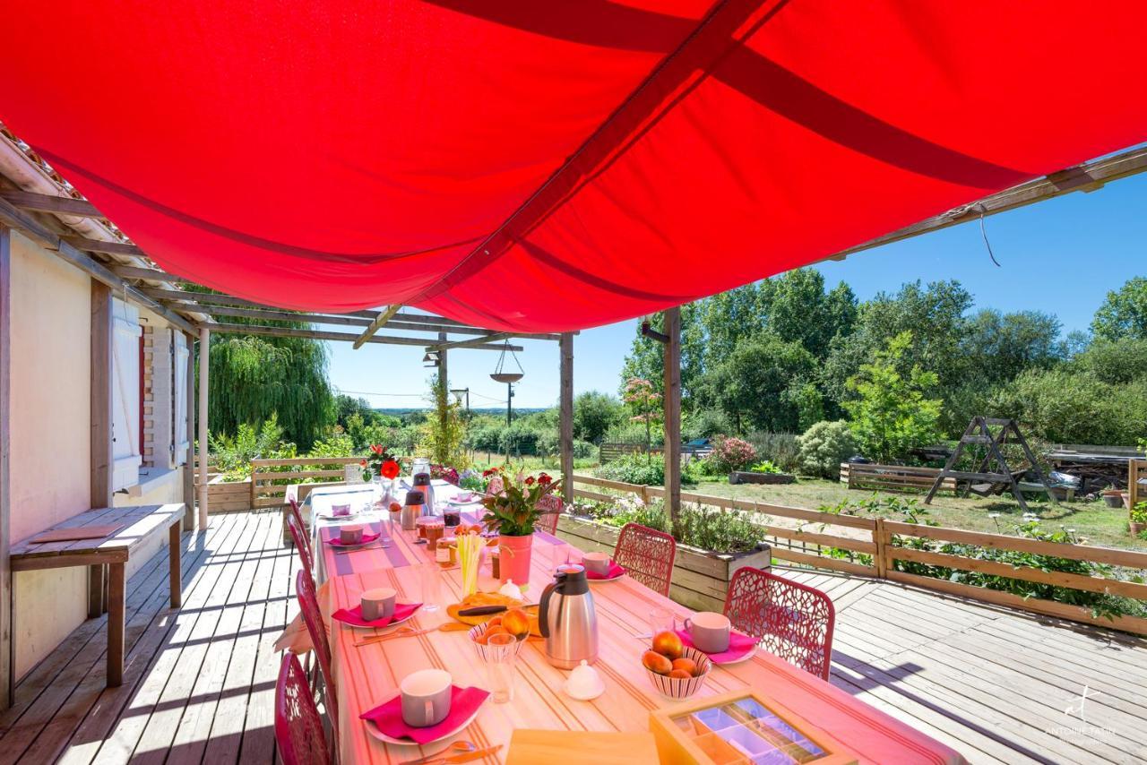 La Chevrerie Bed & Breakfast Vaire Exterior photo